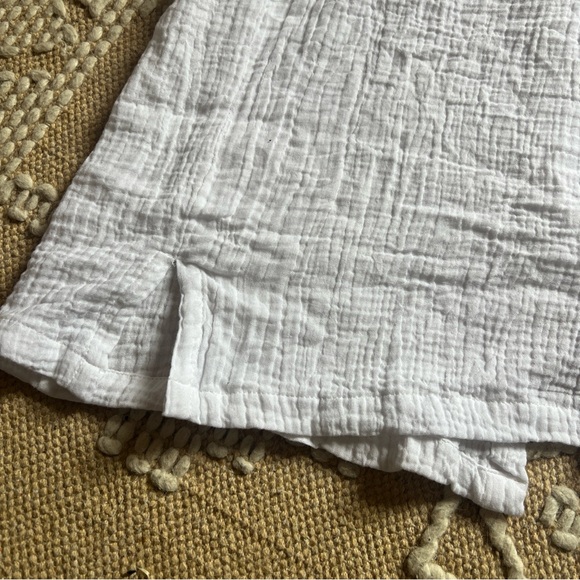 Dreamers White Textured Blouse - Picture 2 of 6